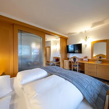 Aktiv & Wellnesshotel Zentral Prato allo Stelvio Exterior photo