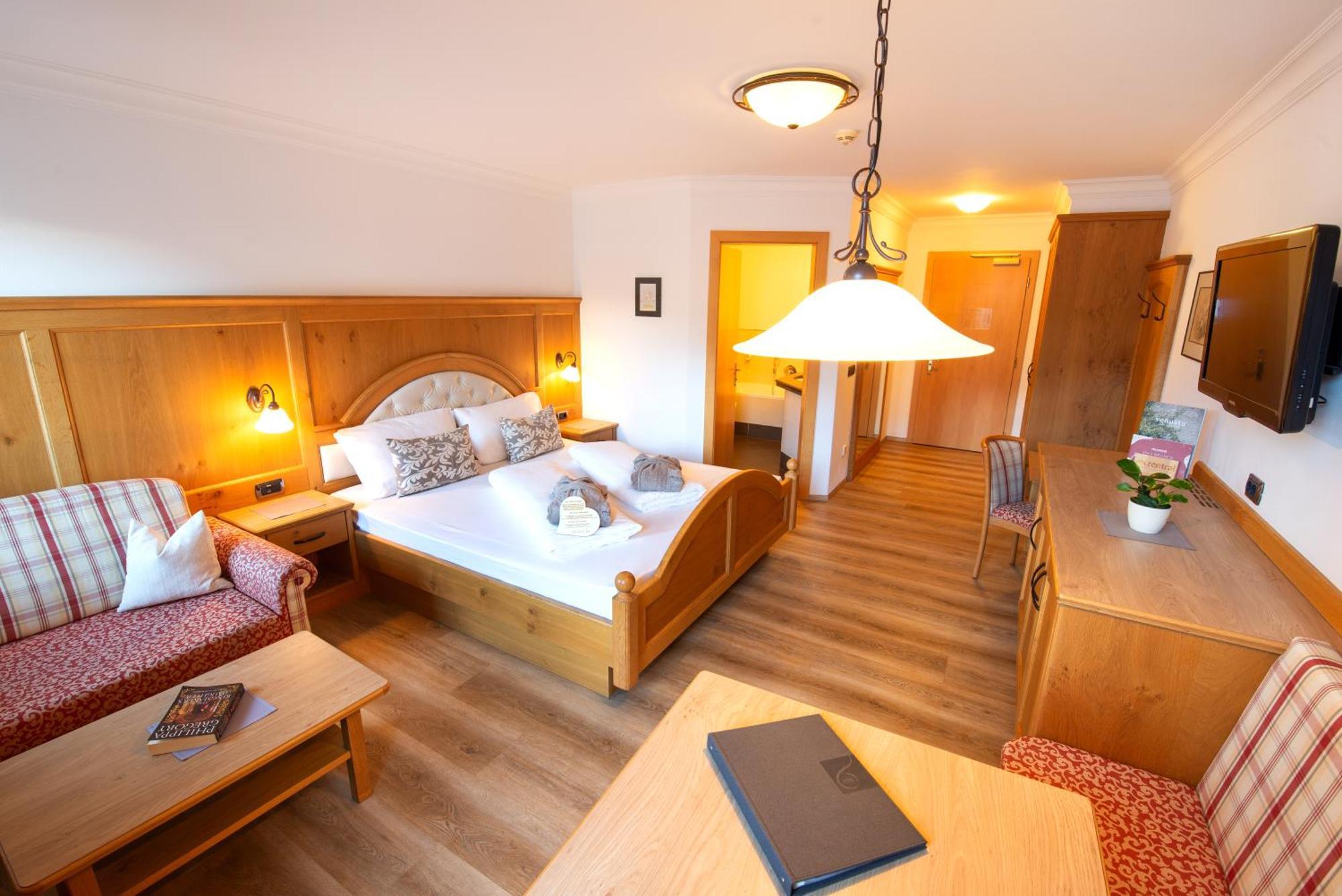 Aktiv&wellnesshotel Zentral Hotel 4*